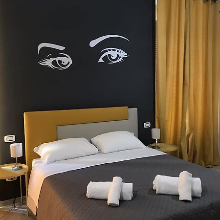 Sensation House Bed & Breakfast Roma Eksteriør bilde